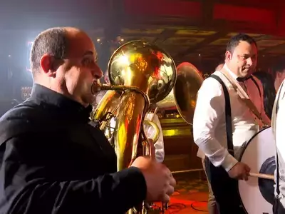 Marko Danić i bubnjar orkestra Marko Danić i bubnjar orkestra